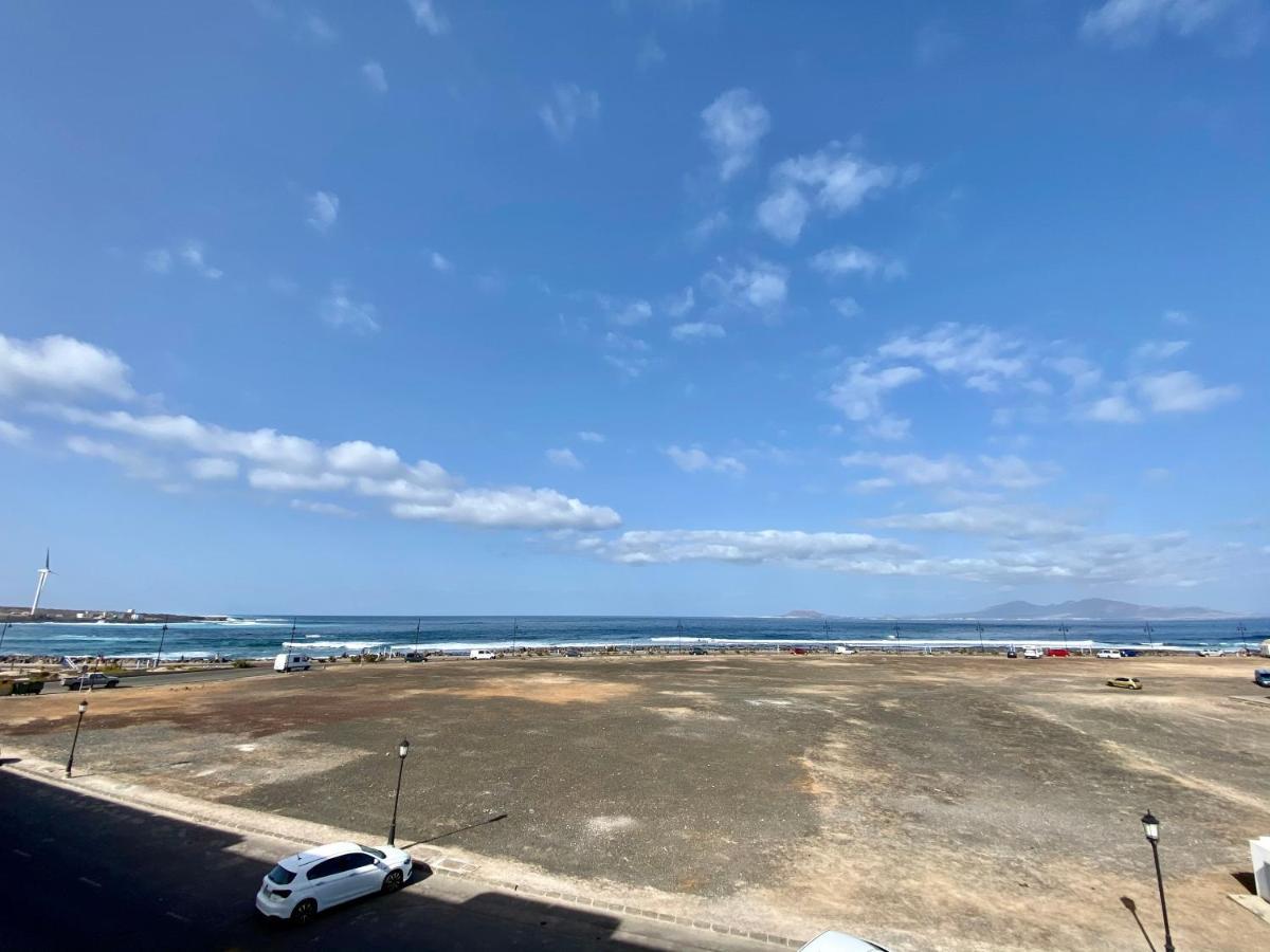 Modern Apartment With Sea Views In Corralejo Esterno foto