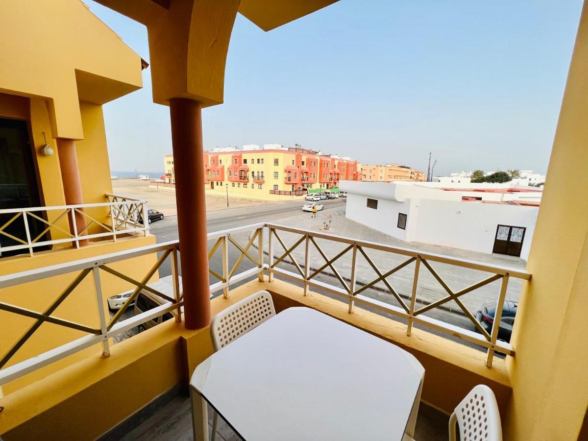 Modern Apartment With Sea Views In Corralejo Esterno foto